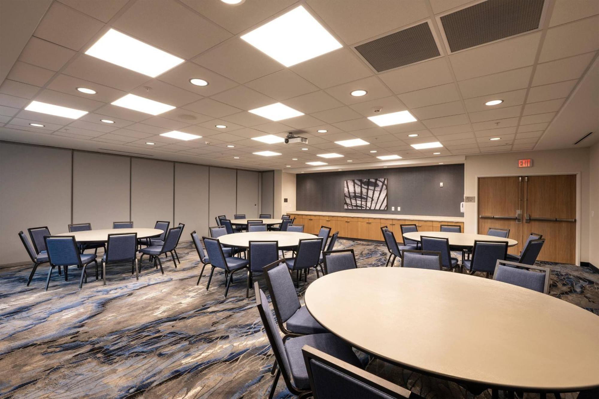 Fairfield Inn & Suites Аркаделфия Екстериор снимка