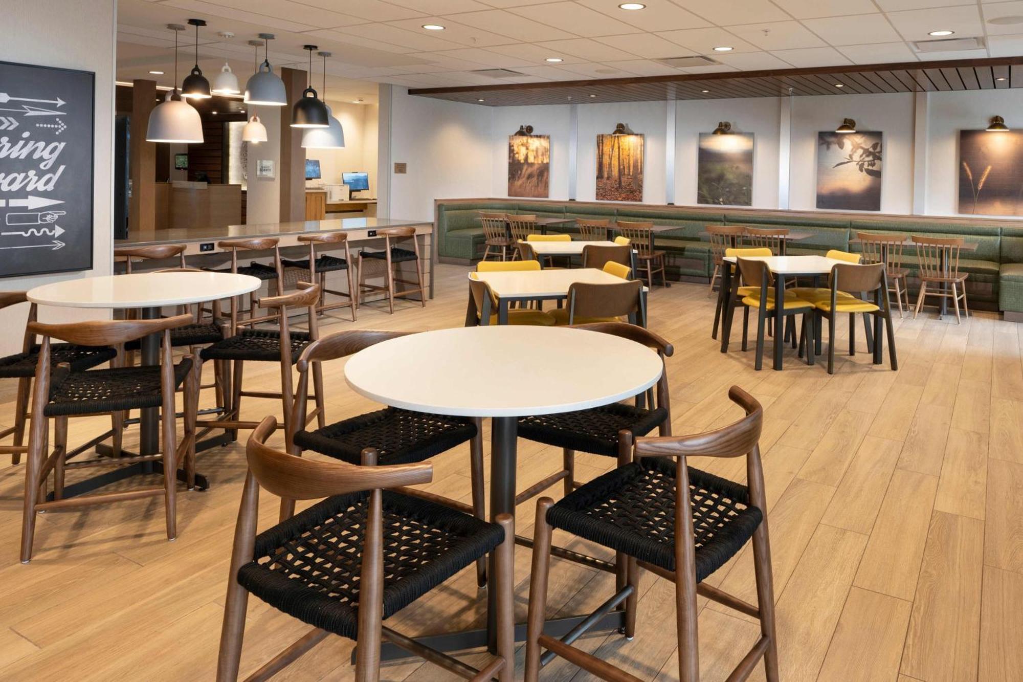Fairfield Inn & Suites Аркаделфия Екстериор снимка