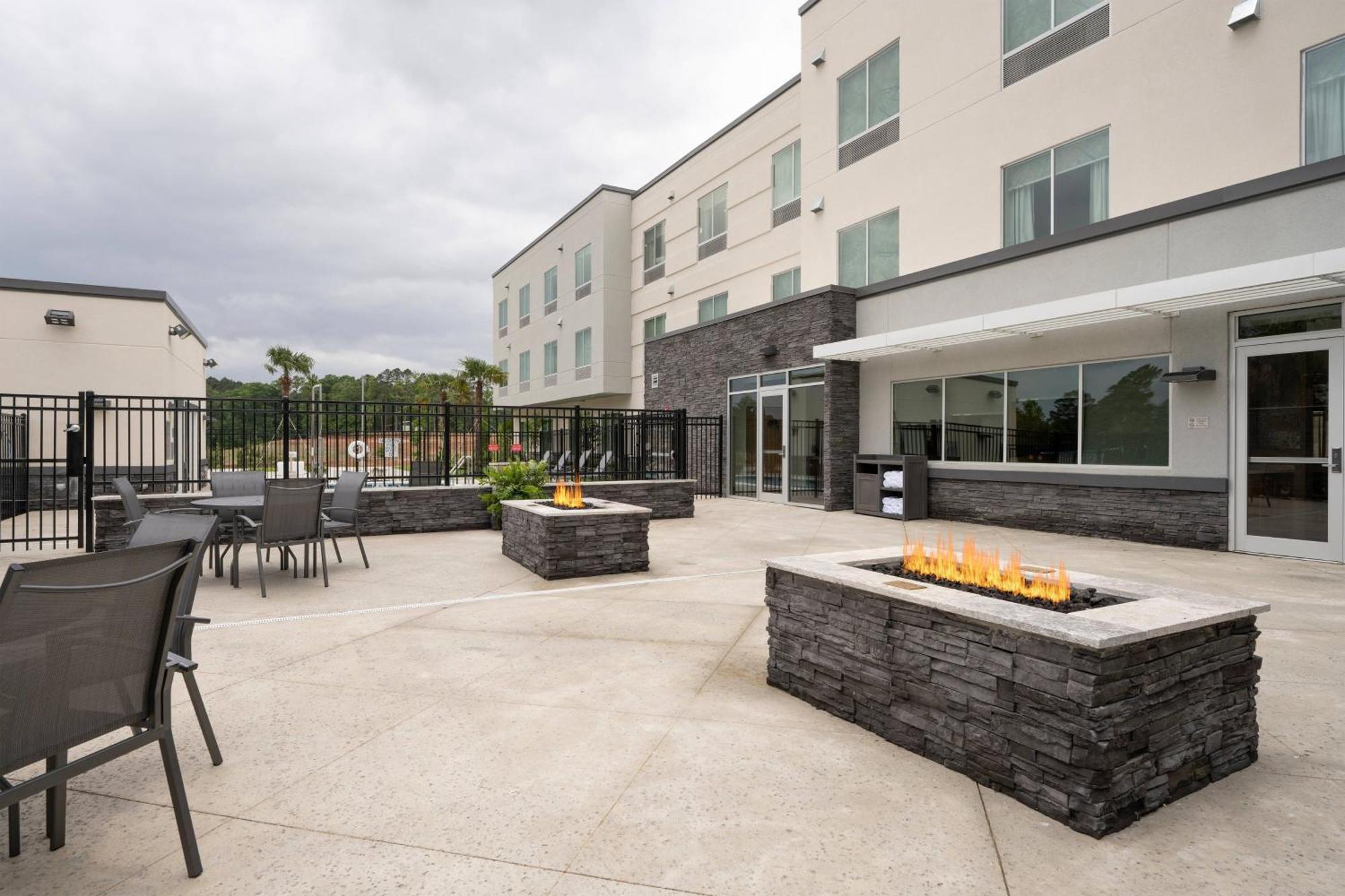Fairfield Inn & Suites Аркаделфия Екстериор снимка